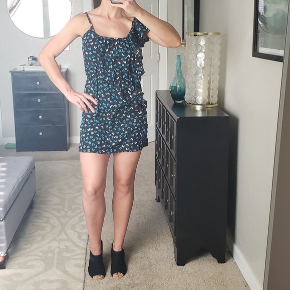 Mini black dress with butterflies and side ruffle - Picture 2 of 3